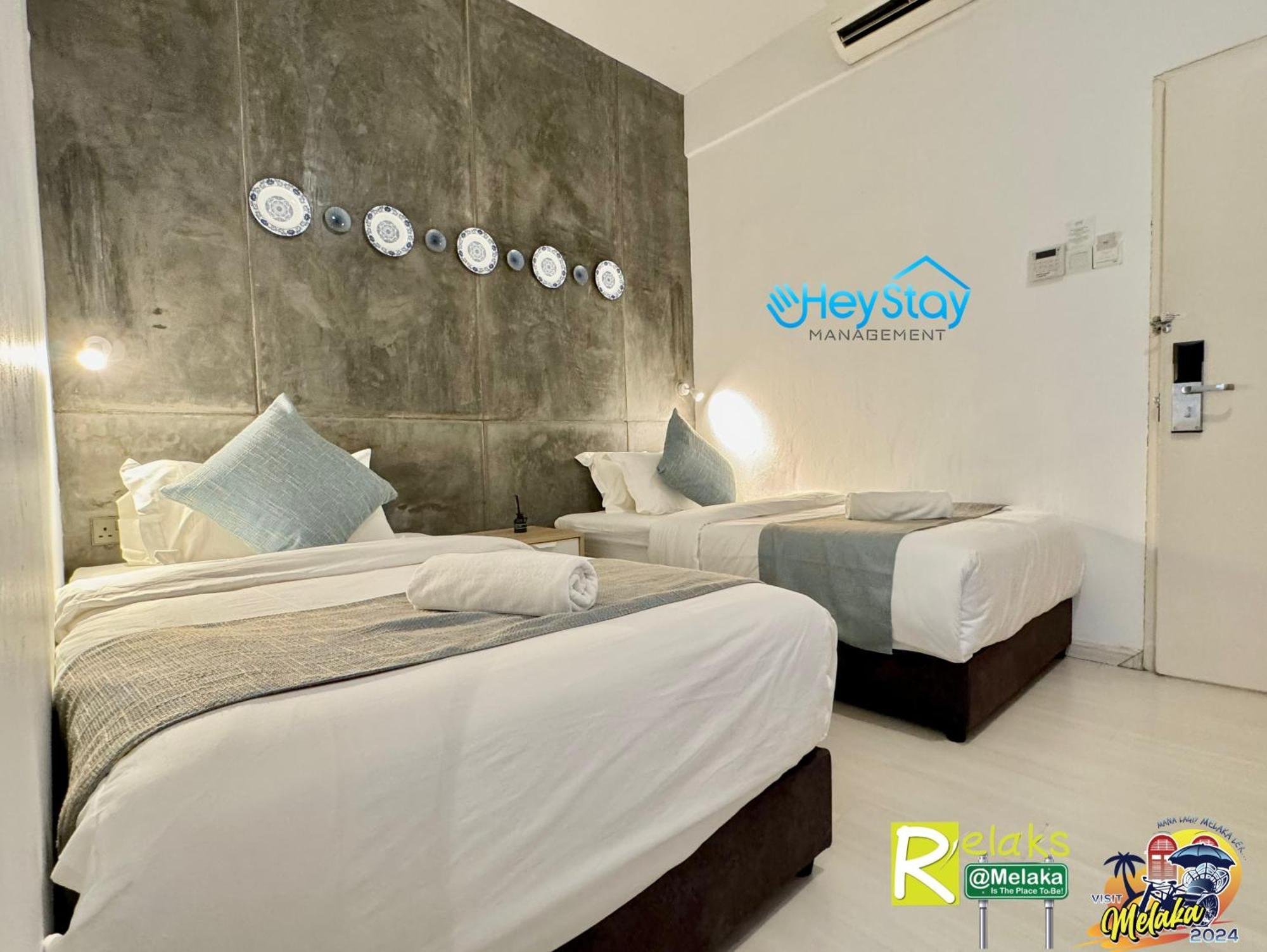 Modern Cave Guest House Walking Distance 5Mins To Jonker Malacca Exterior photo