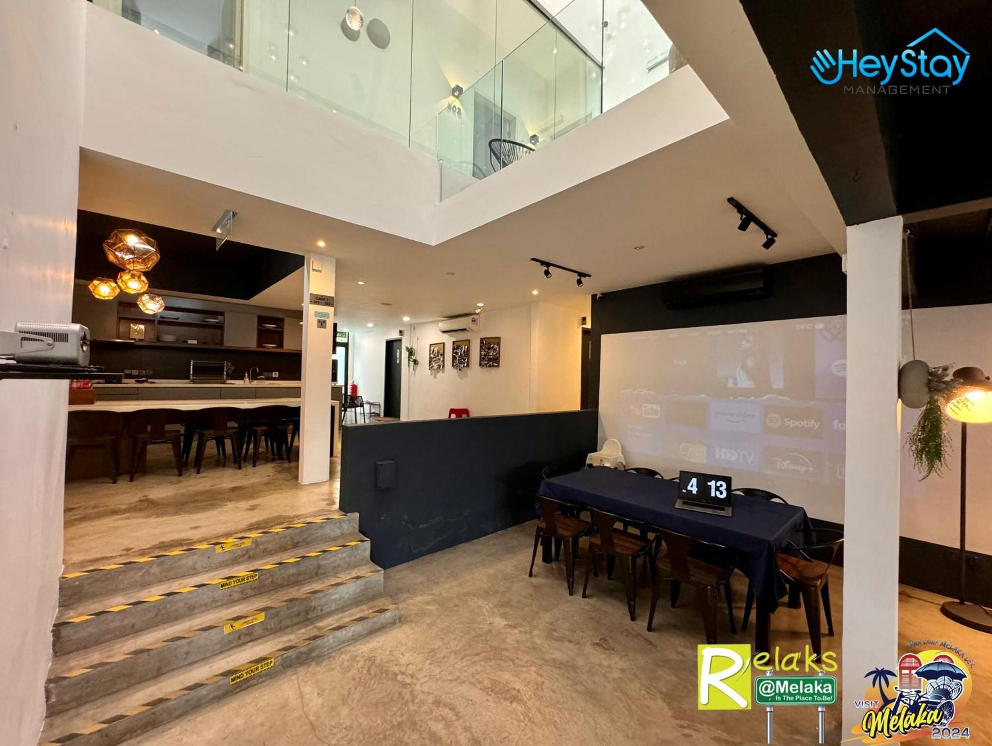 Modern Cave Guest House Walking Distance 5Mins To Jonker Malacca Exterior photo