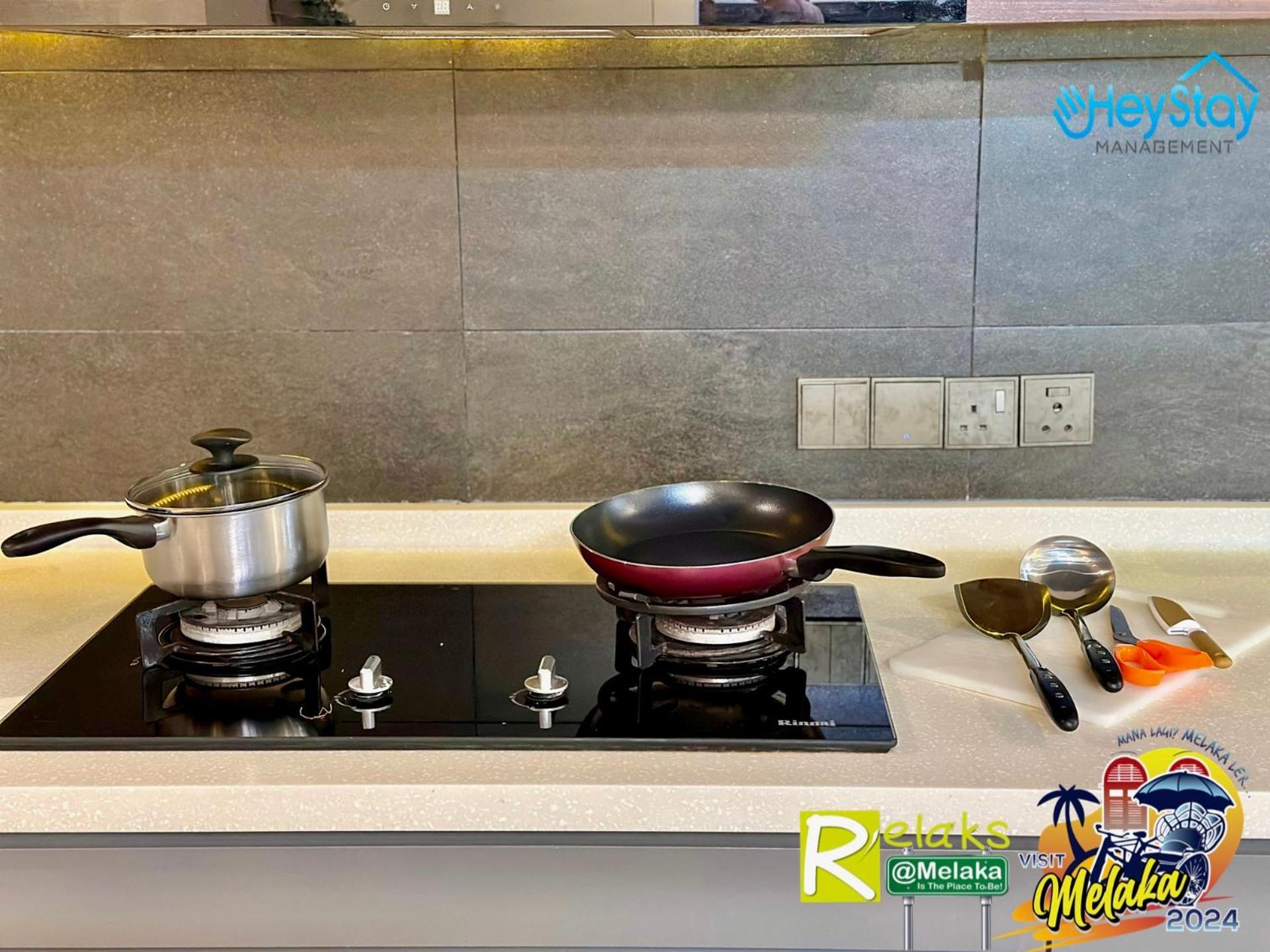 Modern Cave Guest House Walking Distance 5Mins To Jonker Malacca Exterior photo